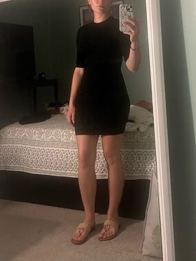 NYC Black Short Sleeve Mini Bodycon Dress